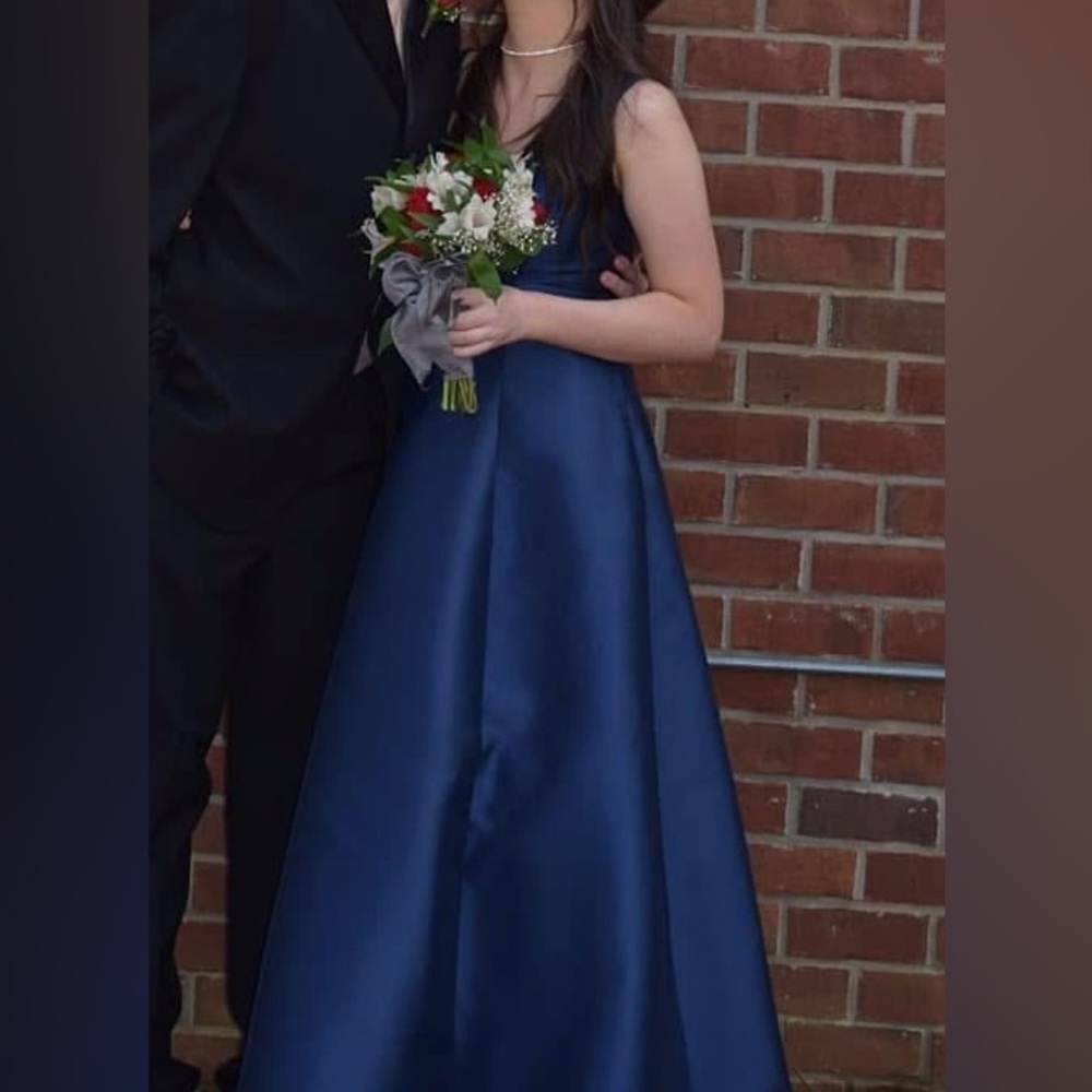 Elegant Navy Blue Women's Dress - Picture 6 of 9